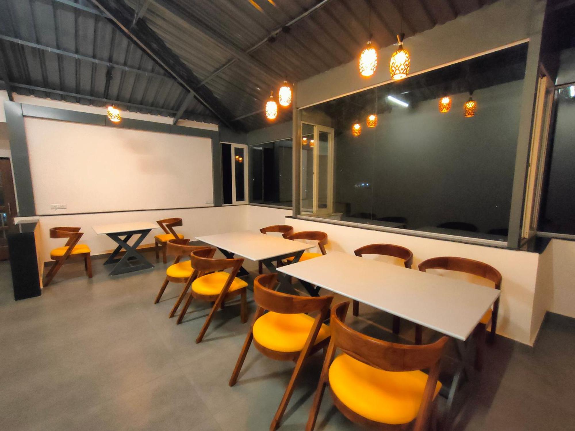 Monkeycap Tourist Hostel Panchgani Exterior foto